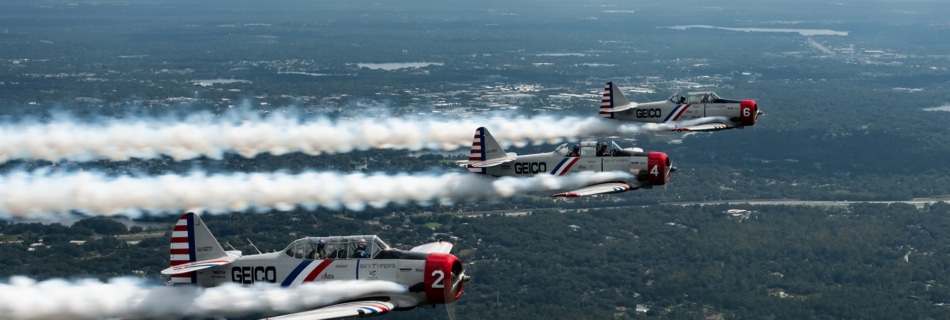 Geico Skytypers Air-to-Air Photography